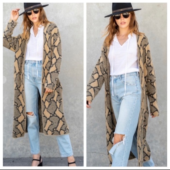 ABSOLUTELY FABULOUS LONG SWEATER SNAKESKIN JACKET - Picture 3 of 8